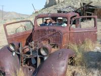 Carol and Gary in old car