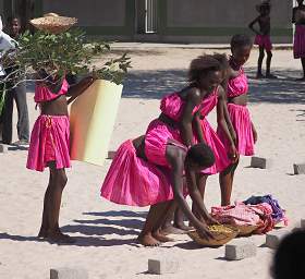 Ohangwena Cultural Festival Group02 Props