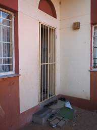 Ponhofi Home Front Door
