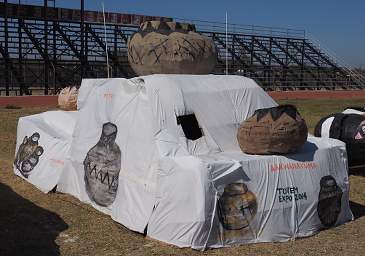 Ongwediva Fair Float Pots