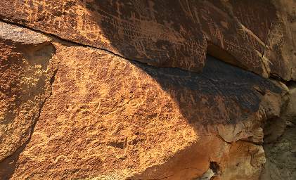 Petroglyphs 5692