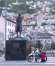 Quito Statue