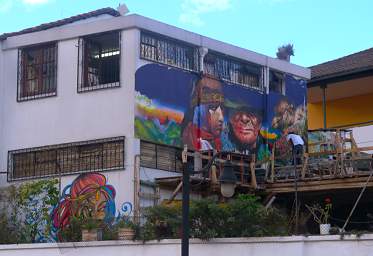 Quito Spray Painting Mural